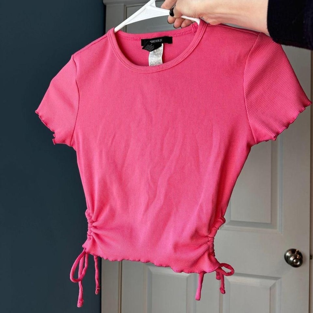 Forever 21 Pink Crop Top Shirt Size Small